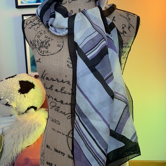 Scarf - Picture 3 of 3